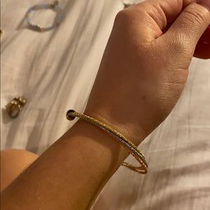 Gold/silver/bronze bangle